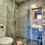 Ada Bed and Breakfast