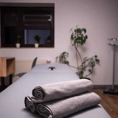 Ada לינה וארוחת בוקר