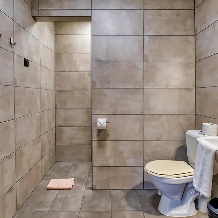 Ada Oda ve Kahvaltı 3*