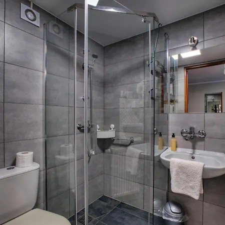 Ada Oda ve Kahvaltı 3*