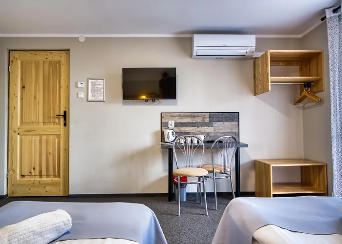 Ada Nocleg ze śniadaniem 3*